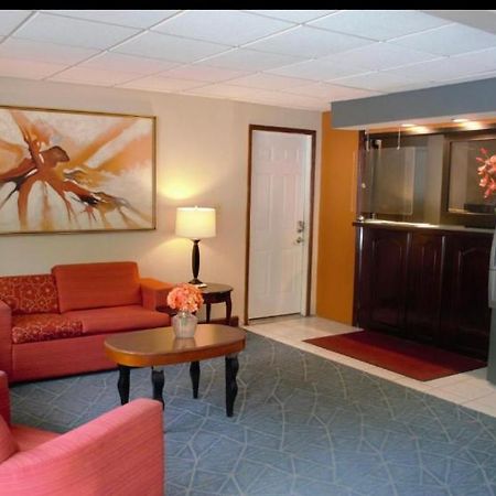 High Point Arcadia Inn Εξωτερικό φωτογραφία