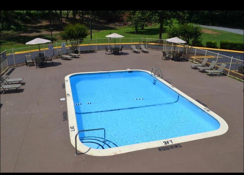 High Point Arcadia Inn Εξωτερικό φωτογραφία